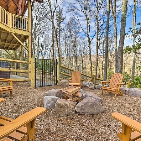 Вилла Family Cabin With Hot Tub 12 Mi To Beech Mountain! Экстерьер фото